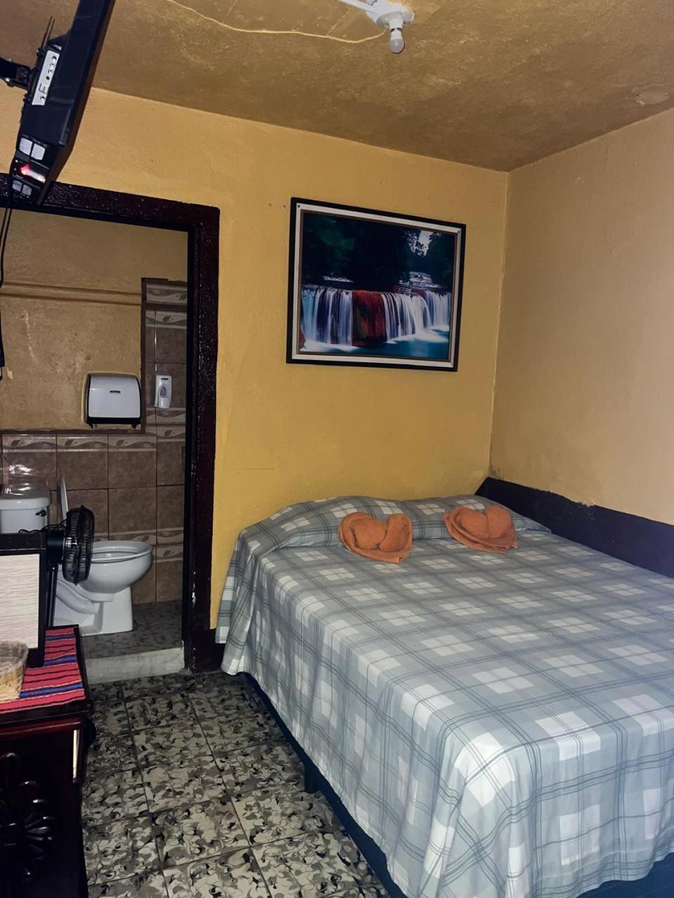 Hotel Alma Maya Antigua Екстер'єр фото